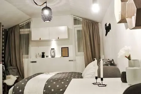 Umelecka 7 * Prag